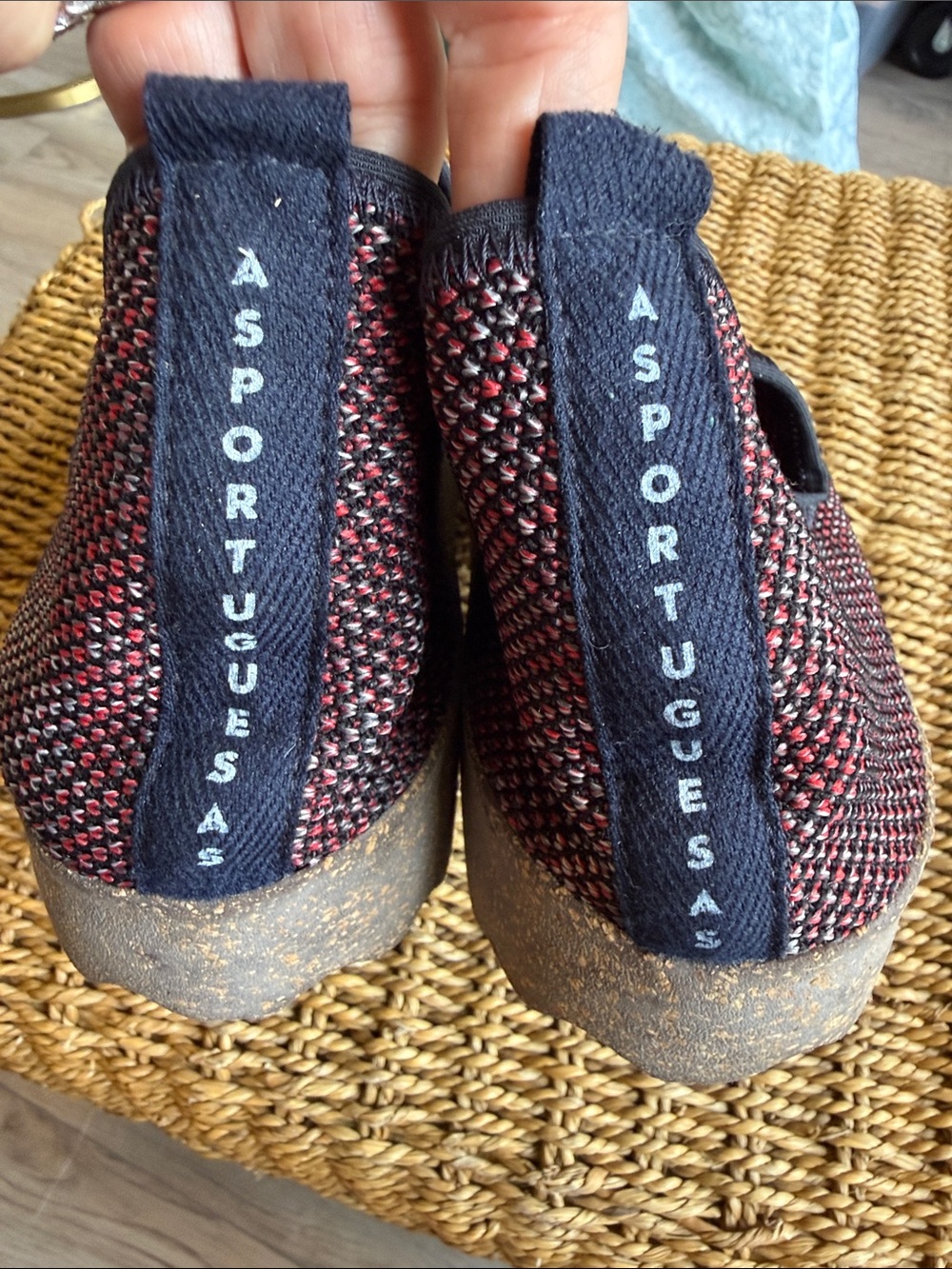 Perfect ASPORTUGUESAS by Fly London City Sneaker Slip On Mesh Shoe Red 10 41 - Picture 3 of 5